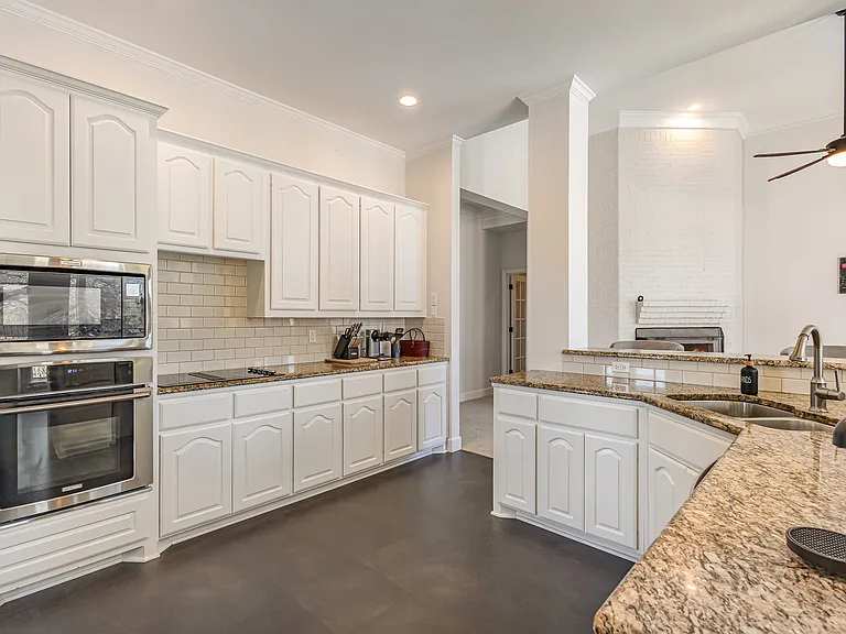 3227 Preston Hills Cir — Photo 18
