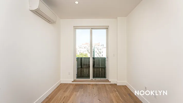 Rented by Nooklyn NYC LLC | media 48