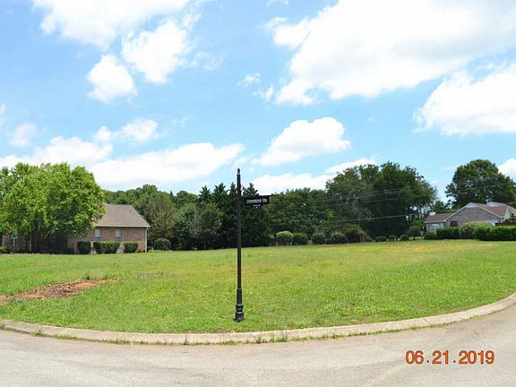 3rd image of 1304 Stonehenge Dr