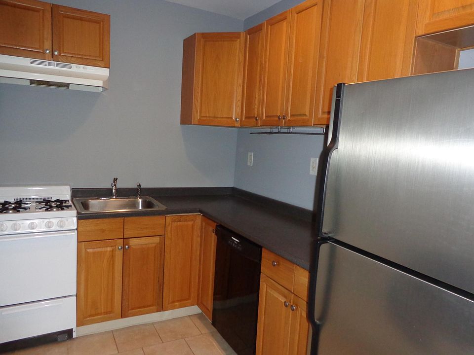 Kitchen with Dishwasher