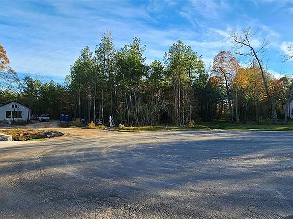 3rd image of 7705 Dog Wood Acres Drive