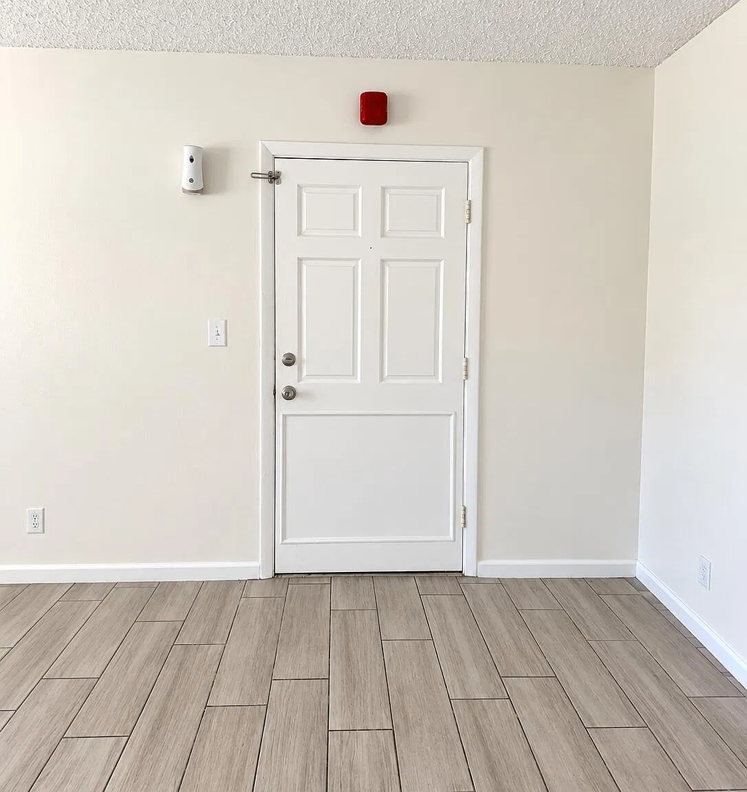 2 bed, 2.0 bath, 1095 sqft, $2,350 — Photo 4