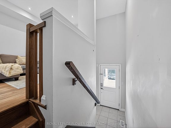 4th image of 1169 Garner Rd E #28
