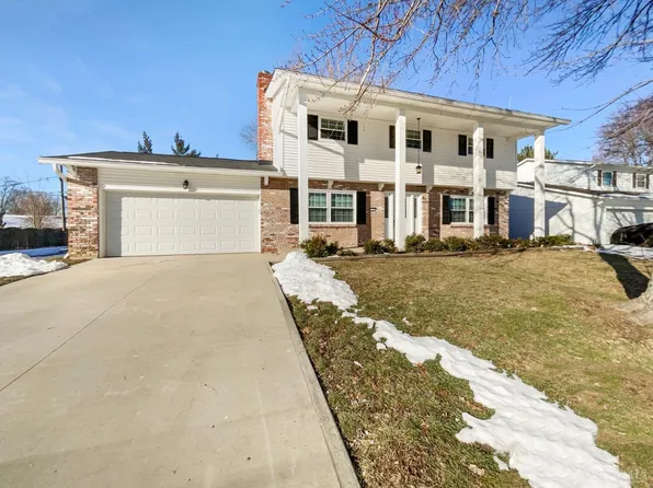 1725 Hilltree Dr, Cincinnati, OH 45255