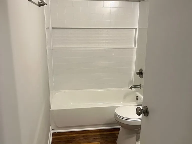 462 Reservoir Hts — Photo 6