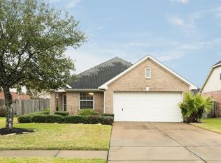 7505 Quiet Trace Ln, Pearland, TX 77581