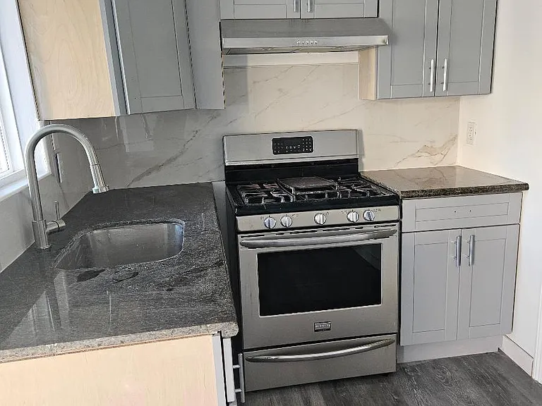 325 N Normandie Ave #325 — Photo 5