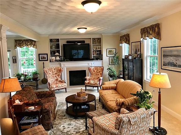 4th image of 177 Preservation Way
