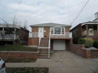 183 W 25th St, Bayonne, NJ 07002