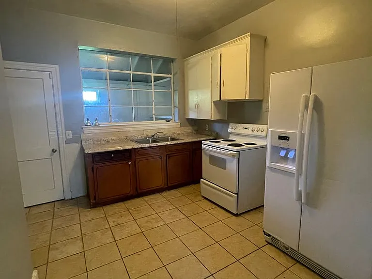 2715 Watson Dr — Photo 9