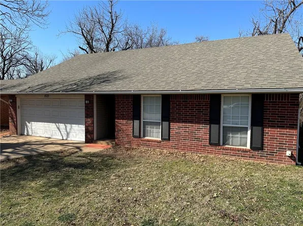 1521 Edgewood Dr, Edmond, OK 73013