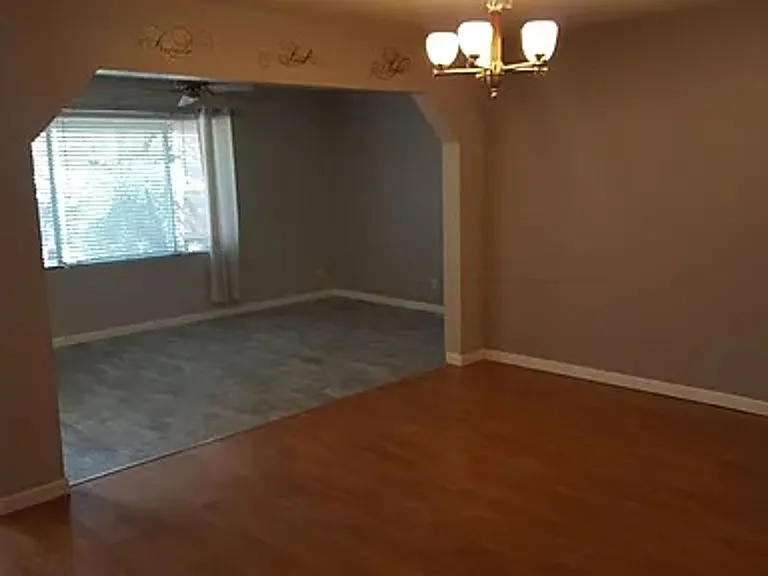 921 W Naranja Ave — Photo 10