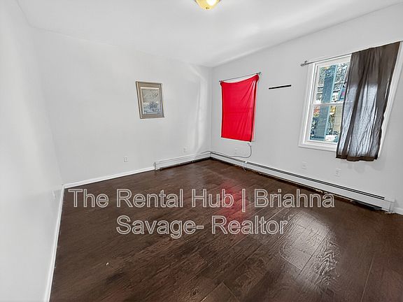 4th image of 36 Orchard St APT 1