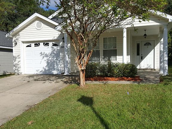 2nd image of 1421 Crescent Hill Dr