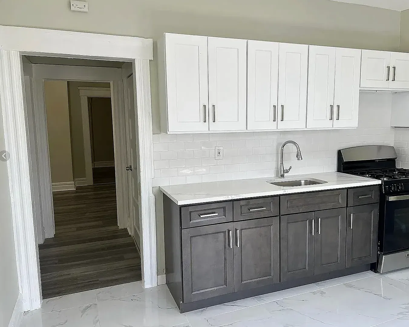 3 bed, $2,400 — Photo 1