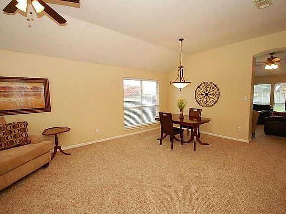 2nd image of 3020 Misty Isle Ct