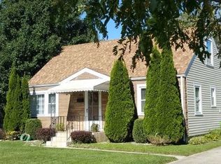 208 Macarthur Dr, Northlake, IL