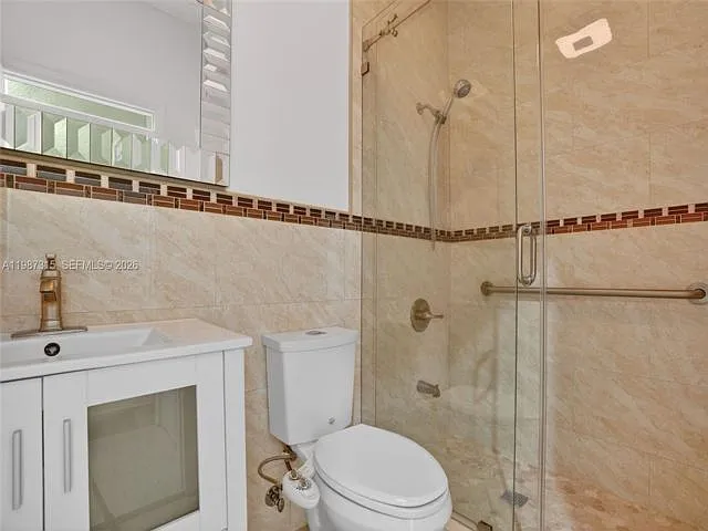 15051 SW 18th Ter — Photo 11