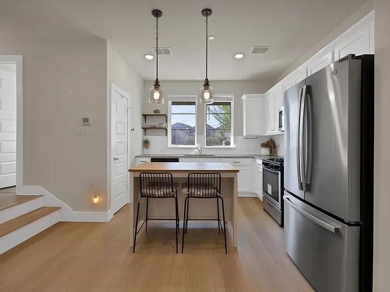 7608 Resting Mews — Photo 3