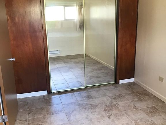 5th image of 4225 50th Ave S #201