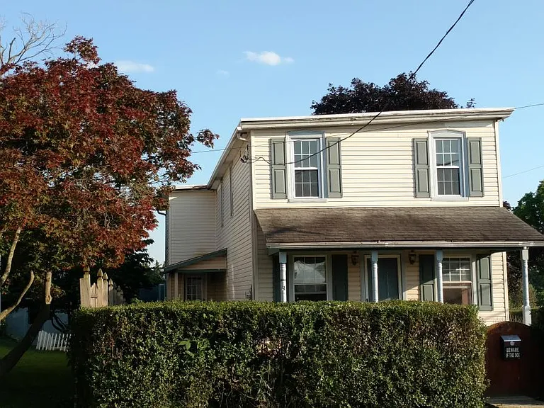 438 South St — Photo 14