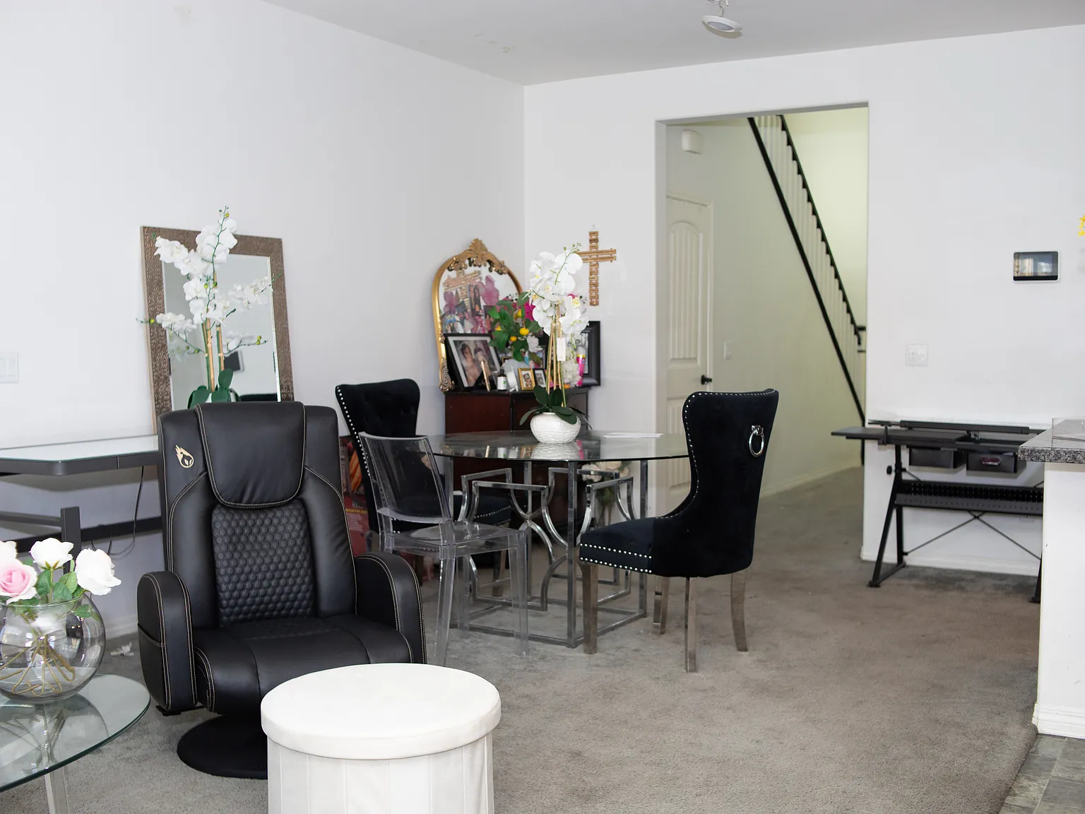 4 bed, 1790 sqft, $3,950 — Photo 3
