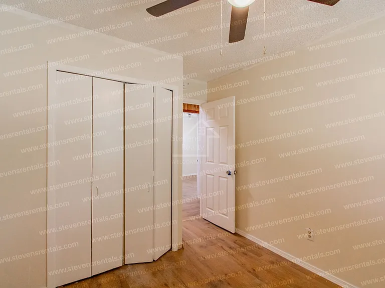 5311 NW Elm Ave — Photo 34