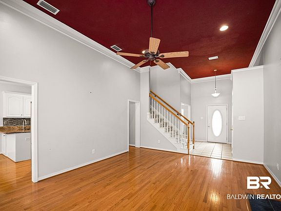 2nd image of 7051 Wedgewood Ct