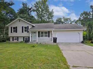 19136 Helen Ave, South Bend, IN 46637
