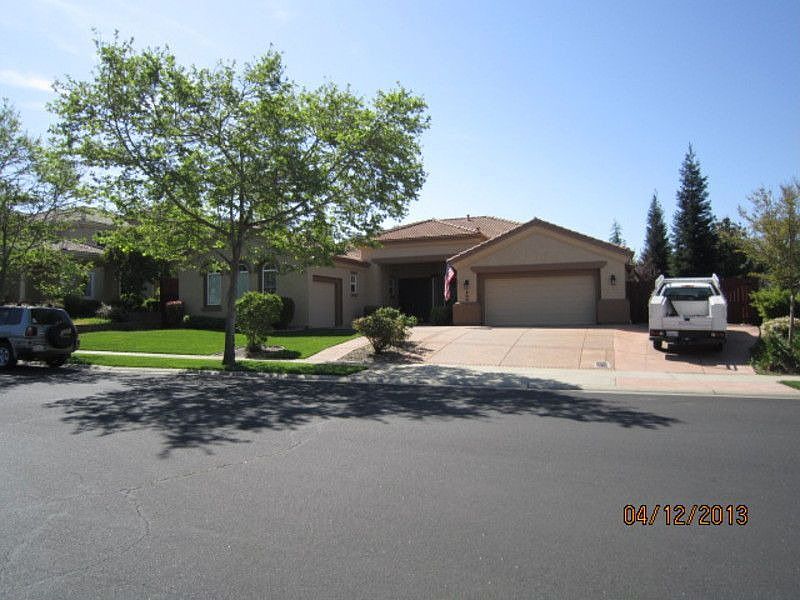 1st image of 300 Caldarella Cir