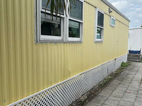 2nd image of 414 Papaya St #C