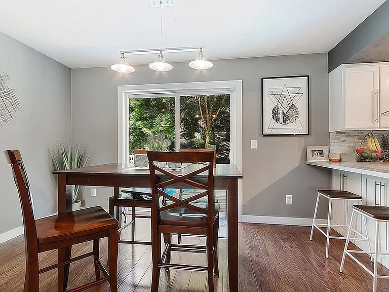 1236 Bluebird St — Photo 9