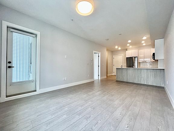 5th image of 20360 Logan Ave #3