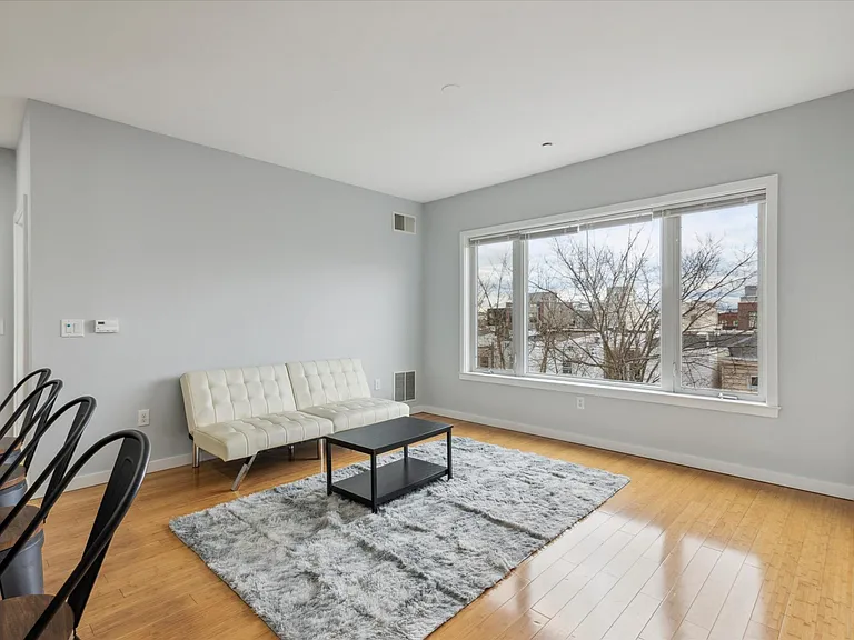 1238 N 28th St #3F — Photo 10