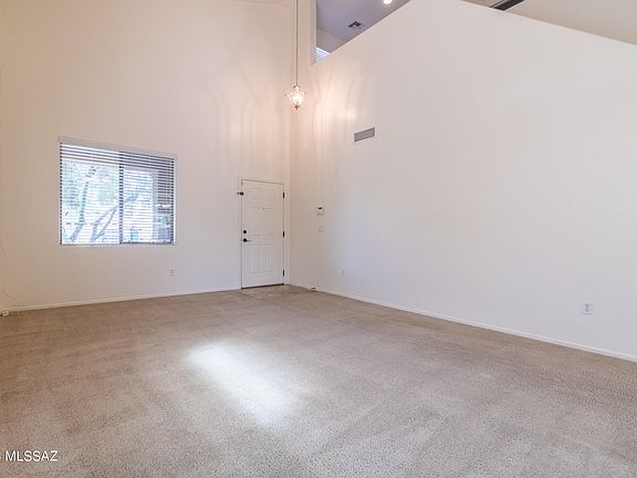 5th image of 461 W Corte Planga