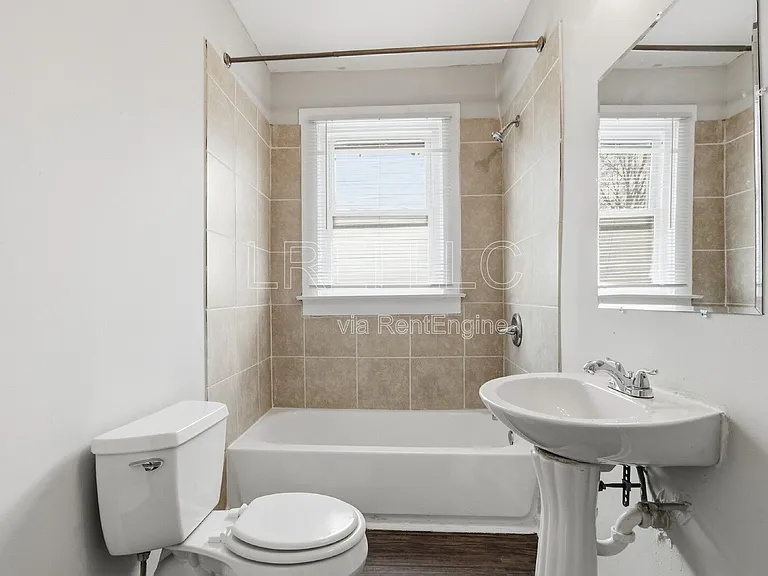 701 Hazel St #3 — Photo 8