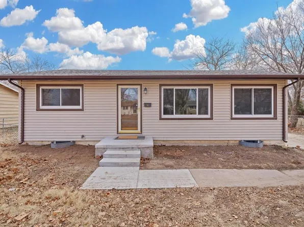 530 S Circle Dr, Derby, KS 67037