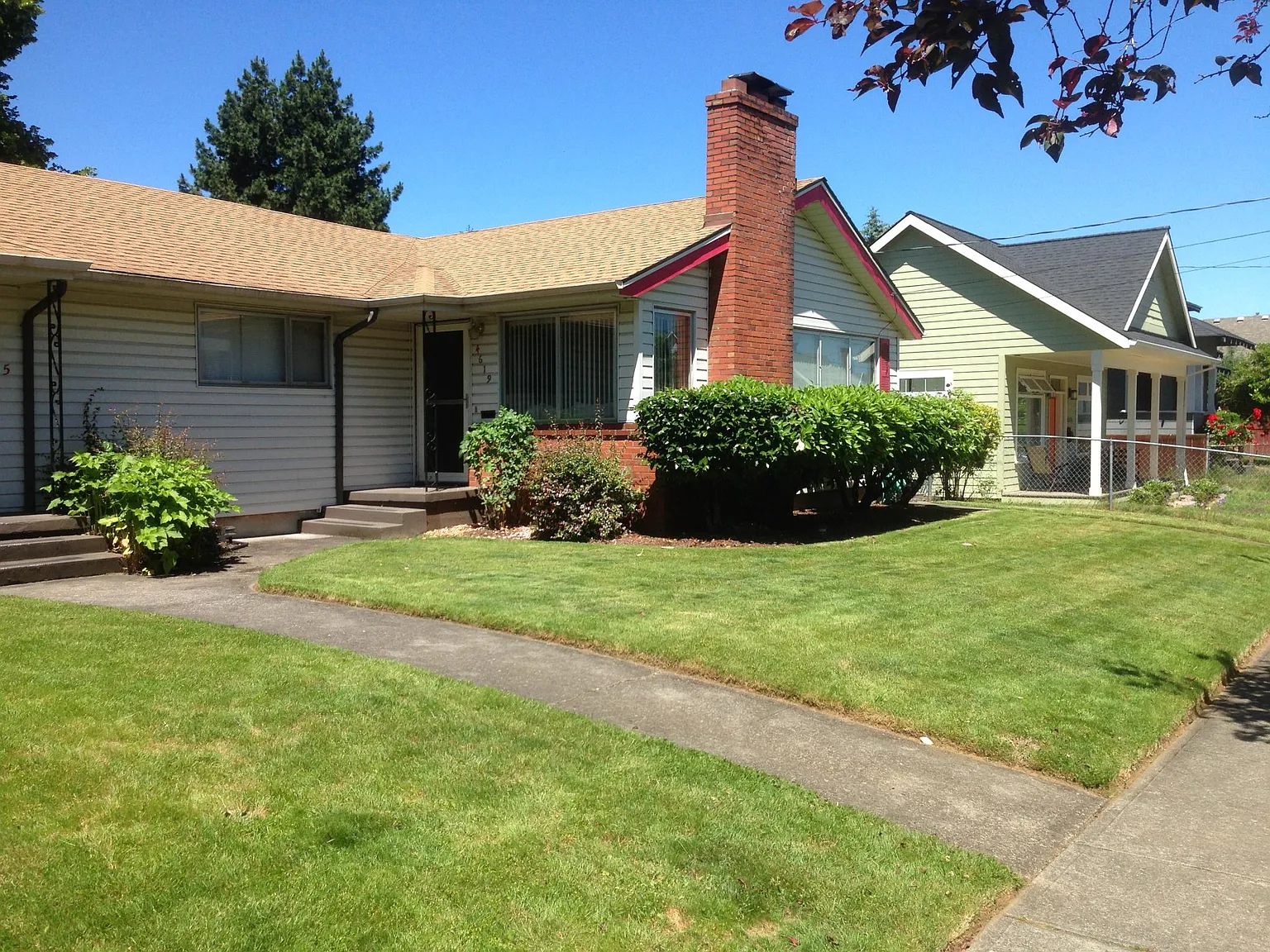 4619 NE 25th Ave — Photo 4