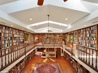 3322 Country Ln, Long Grove, IL 60047