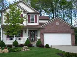 1143 Eaton Dr, Akron, OH 44312