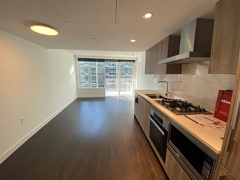 8608 Hazelbridge Way #983 — Photo 4