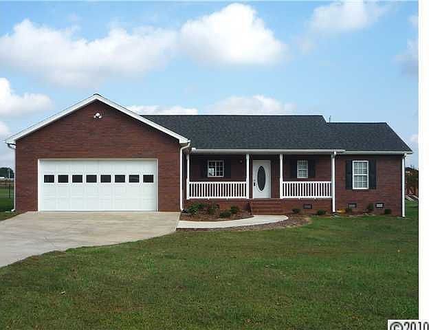 1st image of 107 Green Meadow Ln