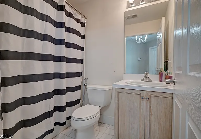 408 Kensington Ln — Photo 12