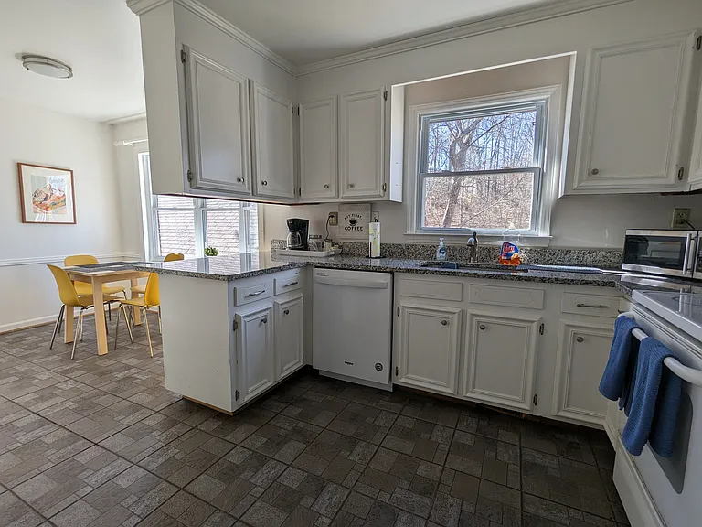 8822 Nottoway Dr — Photo 41