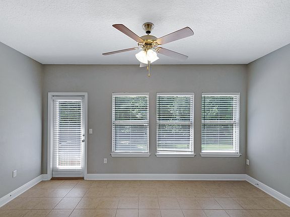 5th image of 312 Camellia Ct