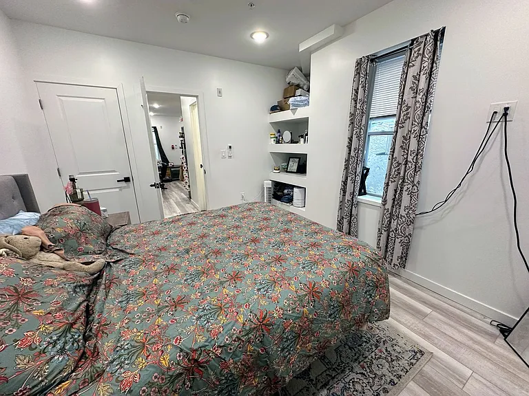 6161 Walnut St #1E — Photo 26