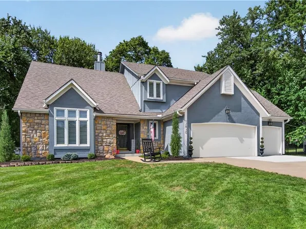 12830 High Dr, Leawood, KS 66209