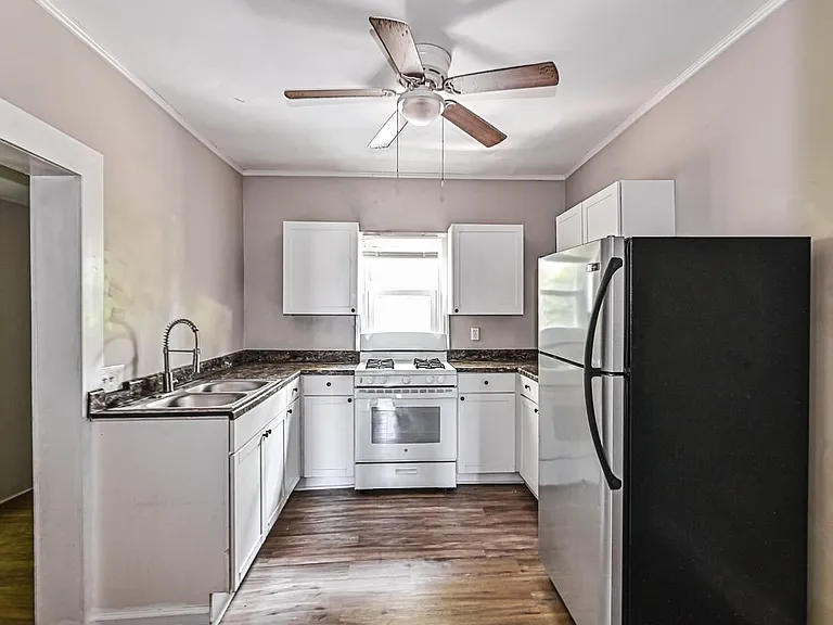 5224 Ridgeway St — Photo 15