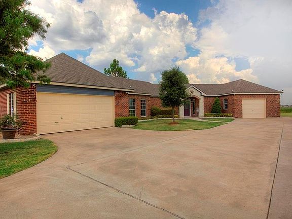 4th image of 1587 E Alamosa Dr