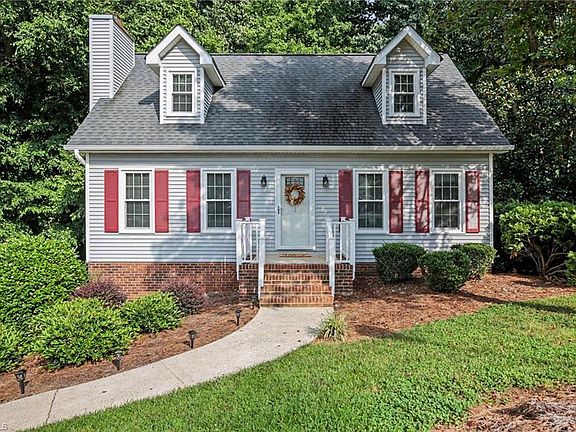 2nd image of 103 Edgedale Ct